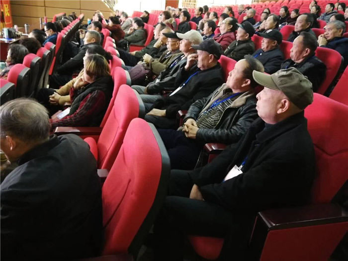 老年大學聯誼召開春季客戶推薦會