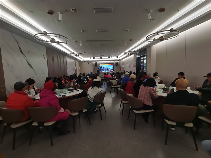 綿陽中旅假日旅行社舉行年會推薦線路發布會